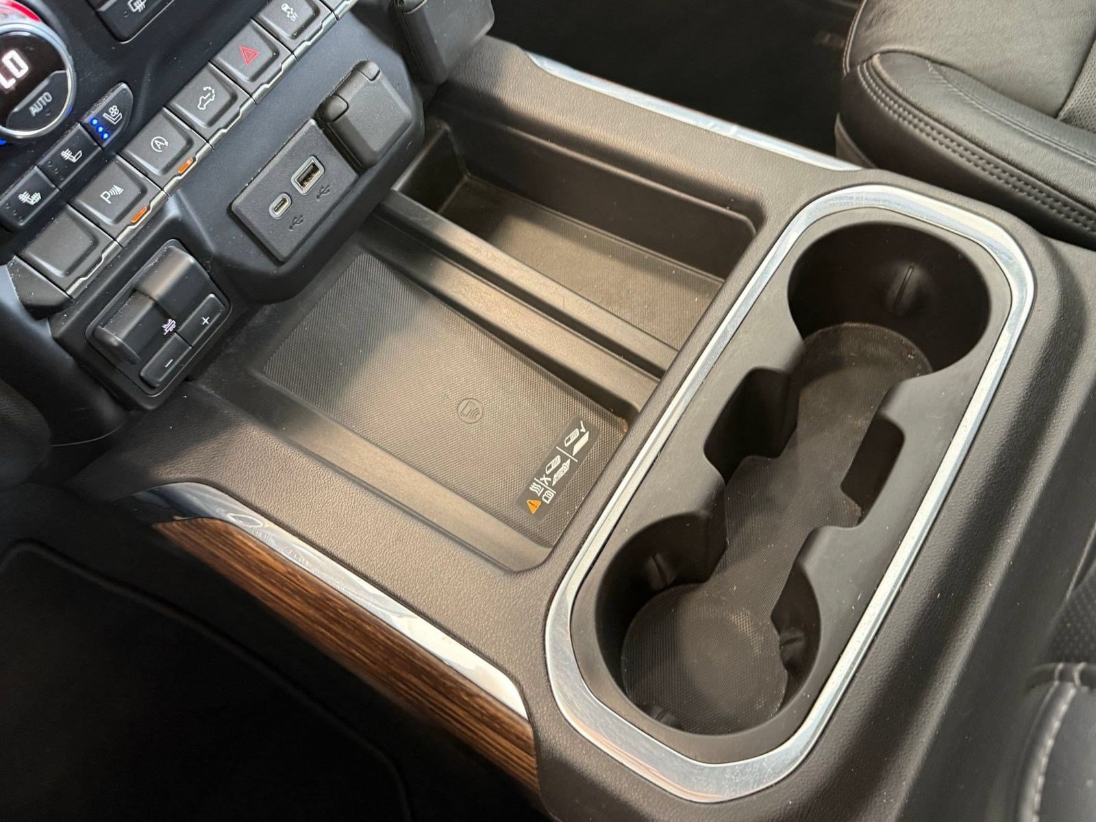 Used 2021 Chevrolet Silverado 1500 High Country AWD/4WD image 19