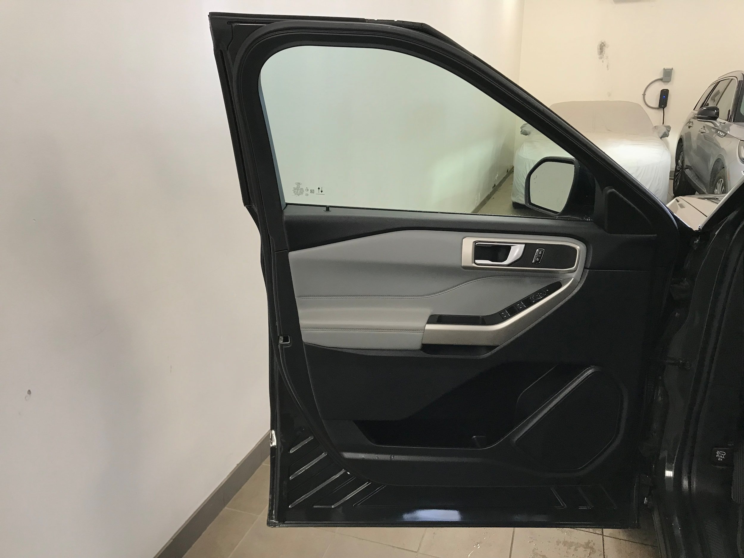 Certified 2023 Ford Explorer XLT w/ Equipment Group 202A AWD/4WD image 13