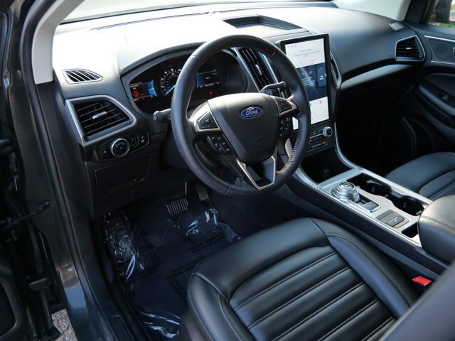 Certified 2024 Ford Edge SEL w/ Convenience Package AWD/4WD image 12