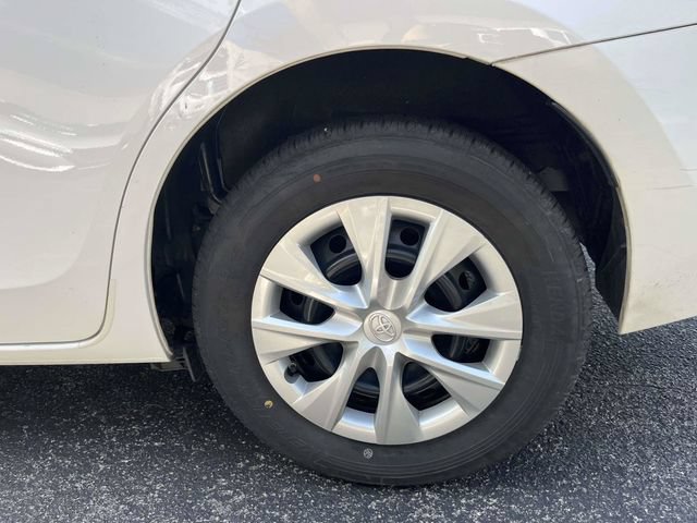 Used 2017 Toyota Corolla L FWD image 11