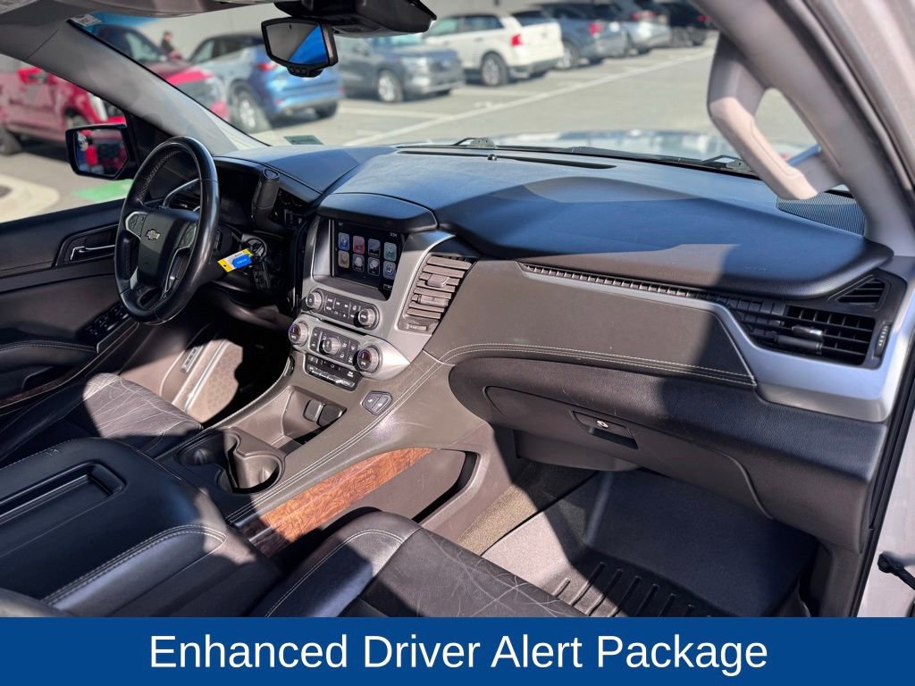 Used 2017 Chevrolet Suburban LT image 20