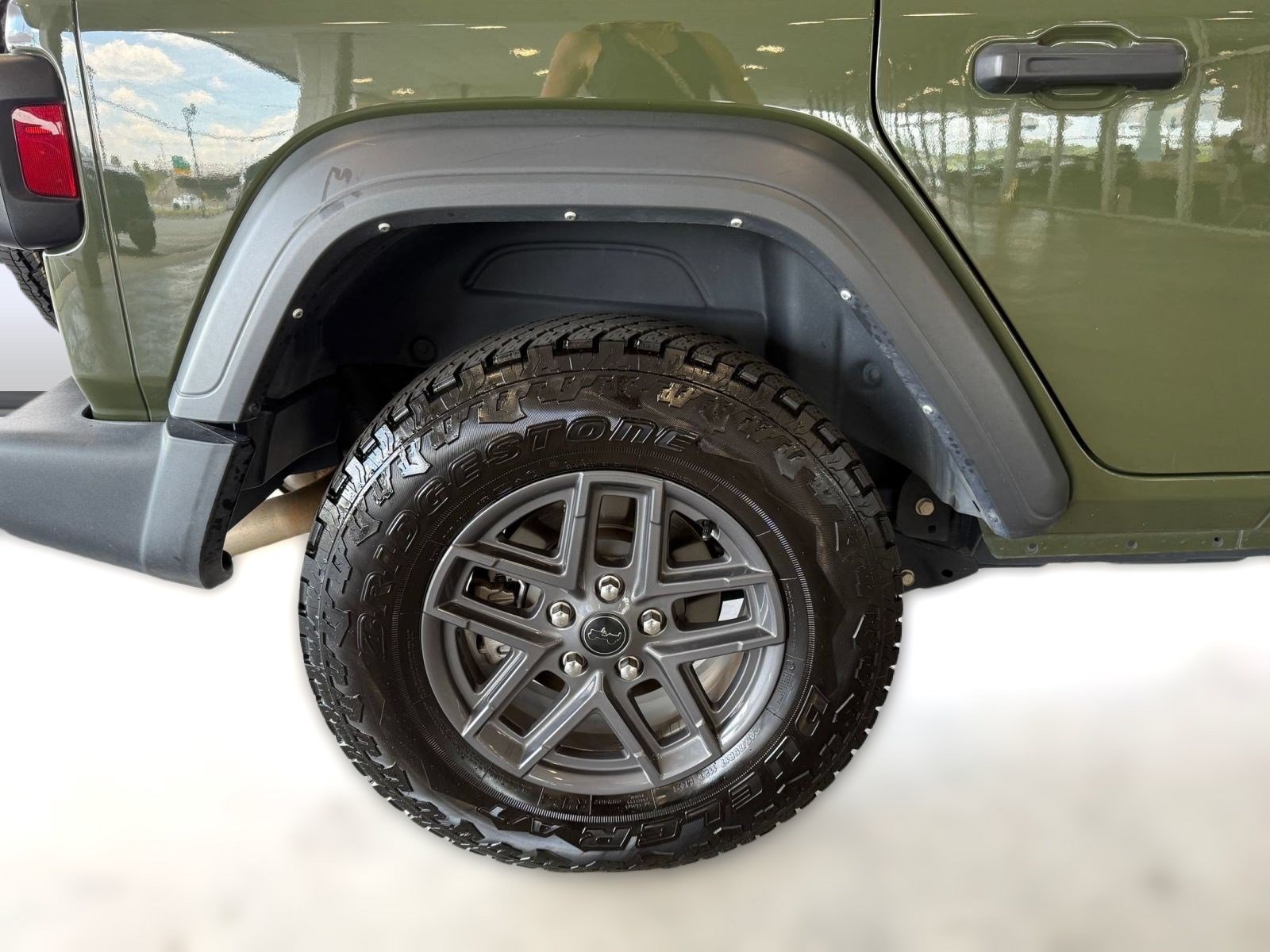 Used 2024 Jeep Wrangler Unlimited Sport AWD/4WD image 13