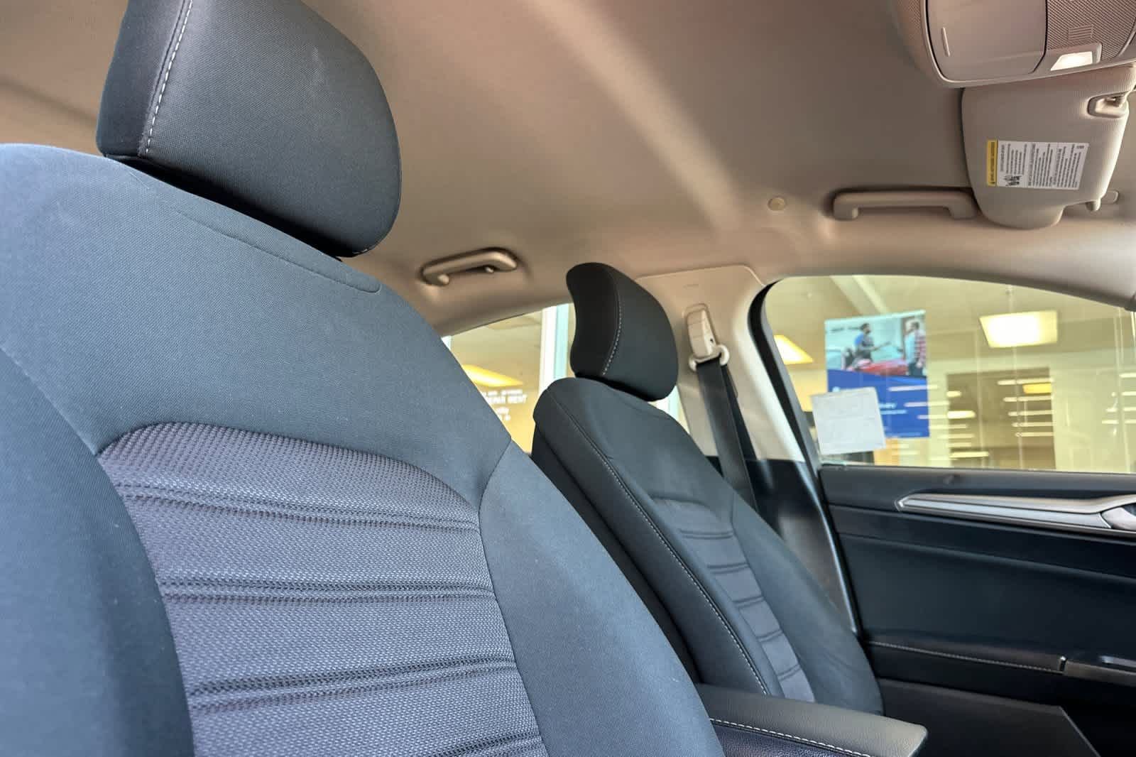 Certified 2019 Ford Fusion SE FWD image 16