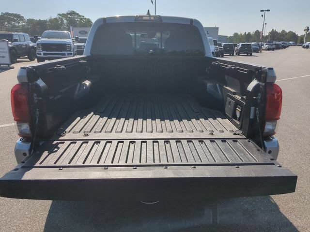 Used 2019 Toyota Tacoma TRD Off-Road AWD/4WD image 24