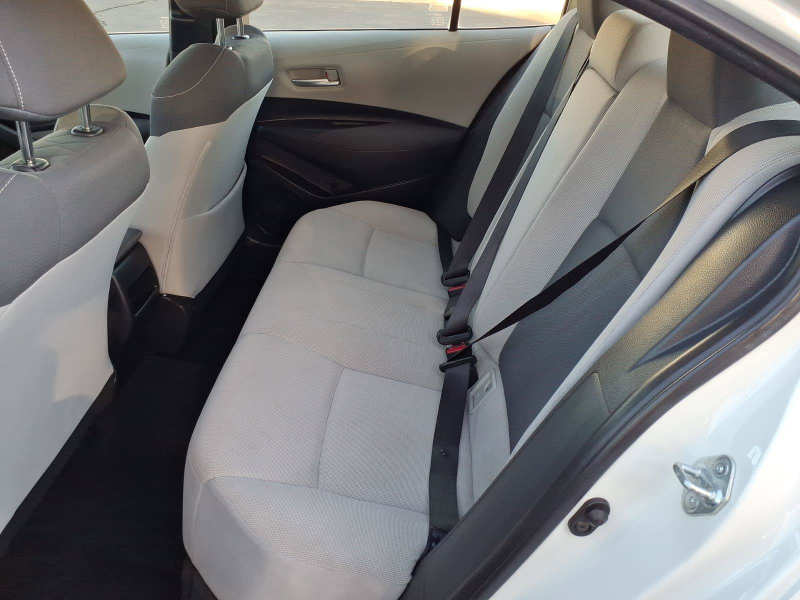 Used 2021 Toyota Corolla LE w/ Carpet Mat Package (TMS) FWD image 15