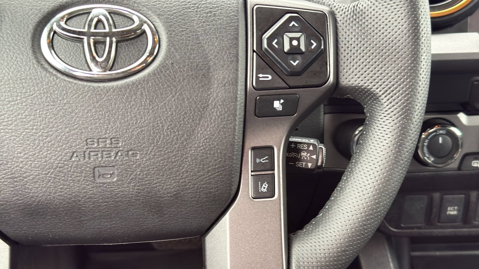 Used 2022 Toyota Tacoma TRD Sport AWD/4WD image 15