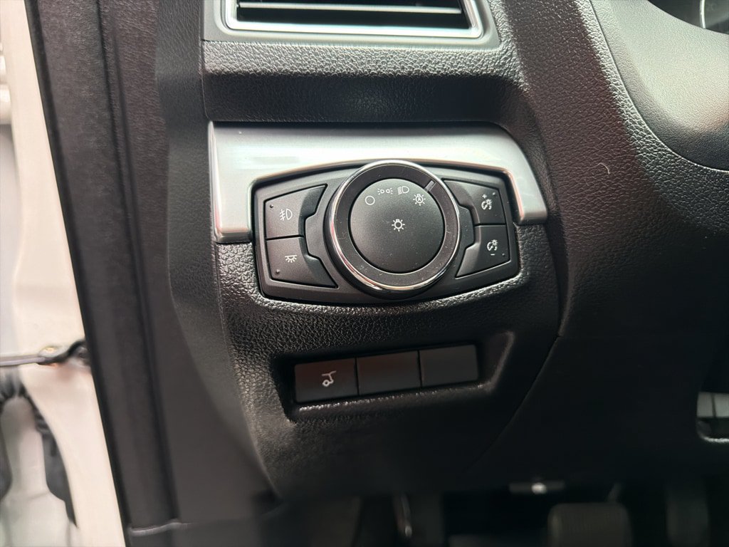 Certified 2017 Ford Explorer Limited AWD/4WD image 21