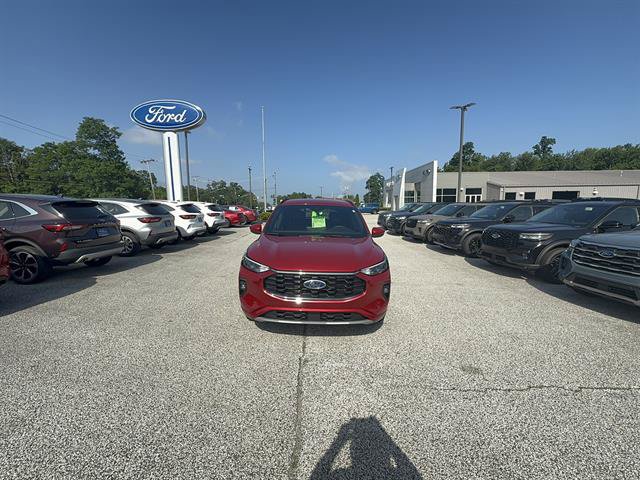 Certified 2024 Ford Escape ST-Line Select w/ Tech Pack #1 AWD/4WD image 10