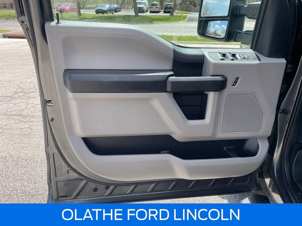 Certified 2019 Ford F350 XL w/ Power Equipment Group image 19