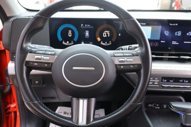Used 2025 Hyundai Kona SEL FWD image 17