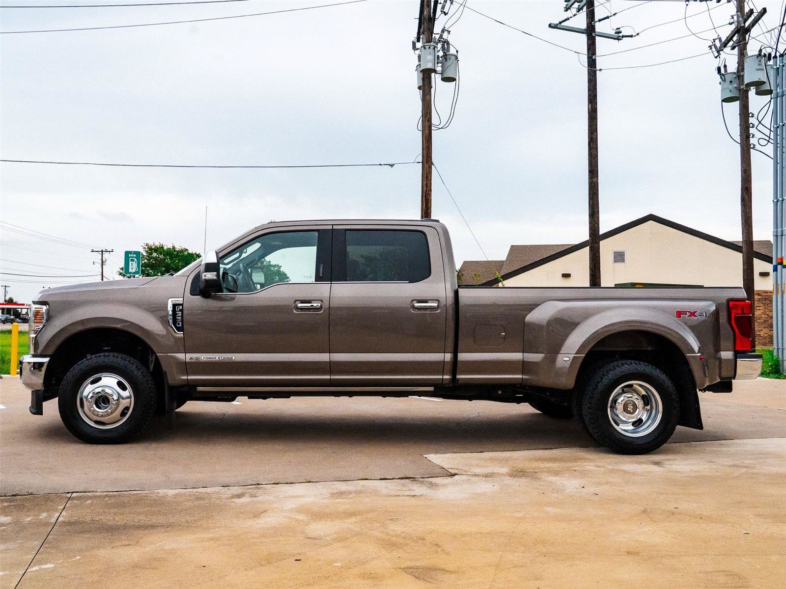 Certified 2020 Ford F350 King Ranch w/ King Ranch Ultimate Package AWD/4WD image 6