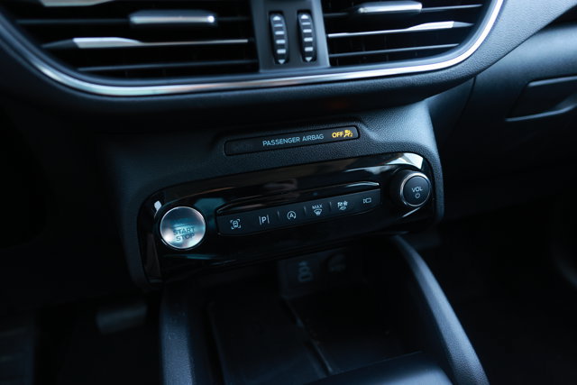 Certified 2025 Ford Escape Platinum w/ Premium Technology Package AWD/4WD image 15