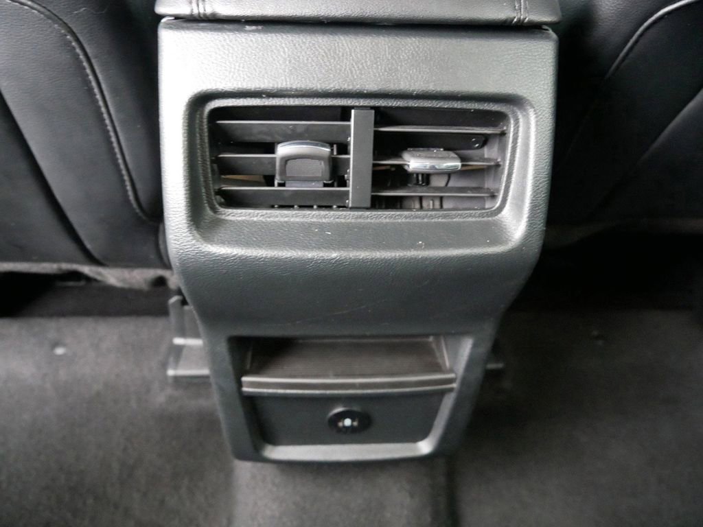 Certified 2024 Ford Edge SEL image 13