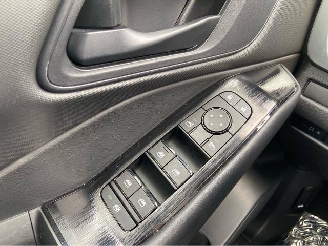 Used 2025 Nissan Rogue S FWD image 23
