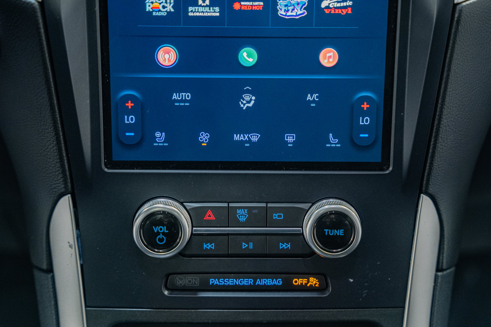 Certified 2024 Ford Edge SEL w/ Convenience Package AWD/4WD image 29