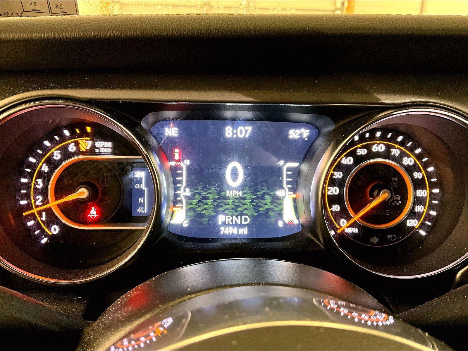 Used 2022 Jeep Wrangler Unlimited Sahara w/ LED Lighting Group AWD/4WD image 19