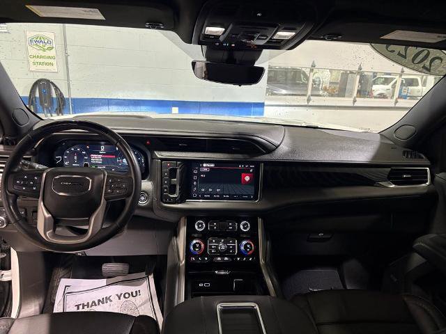 Used 2023 GMC Yukon XL Denali w/ Denali Reserve Package image 12
