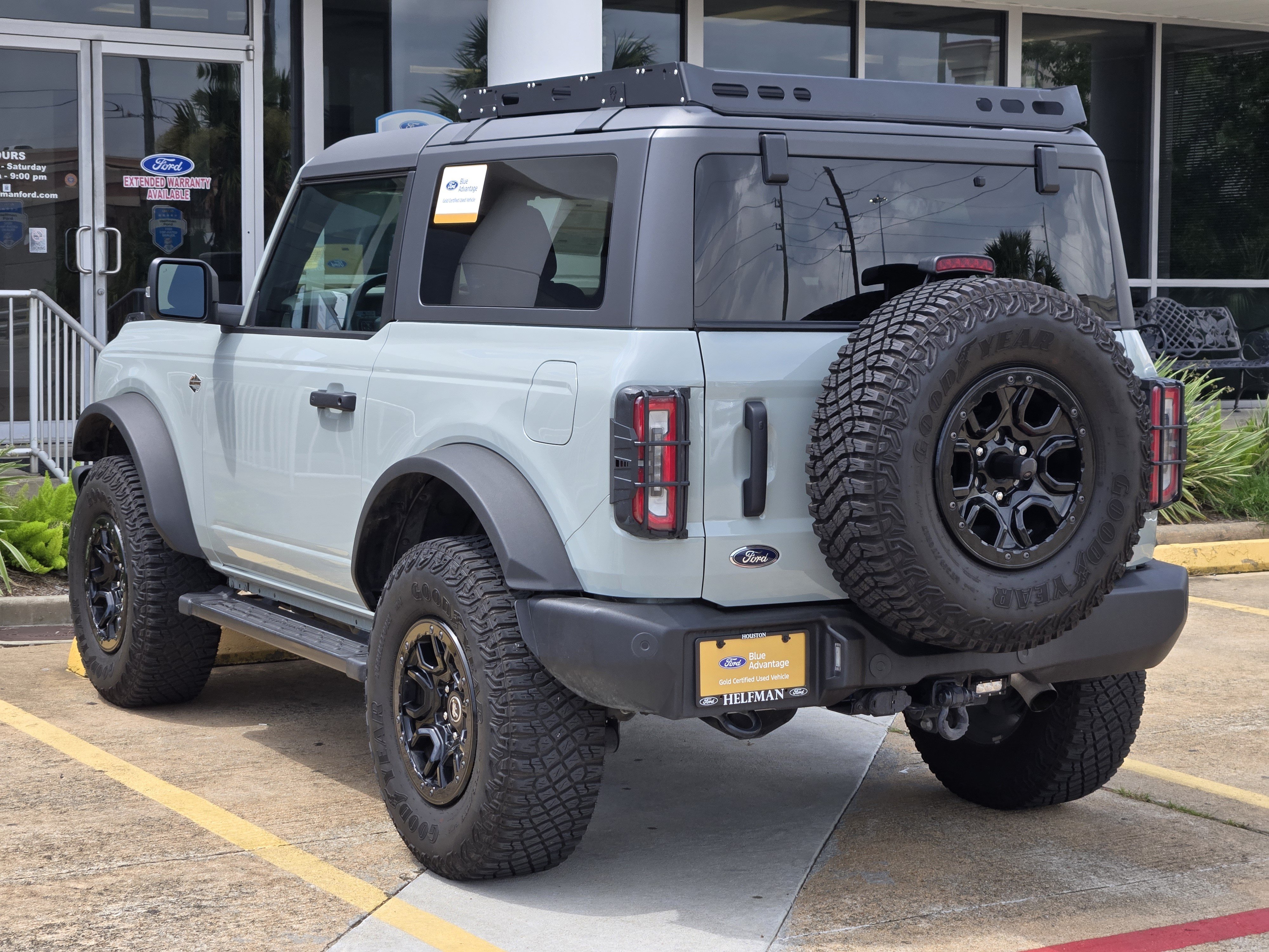 Certified 2023 Ford Bronco Wildtrak AWD/4WD image 3