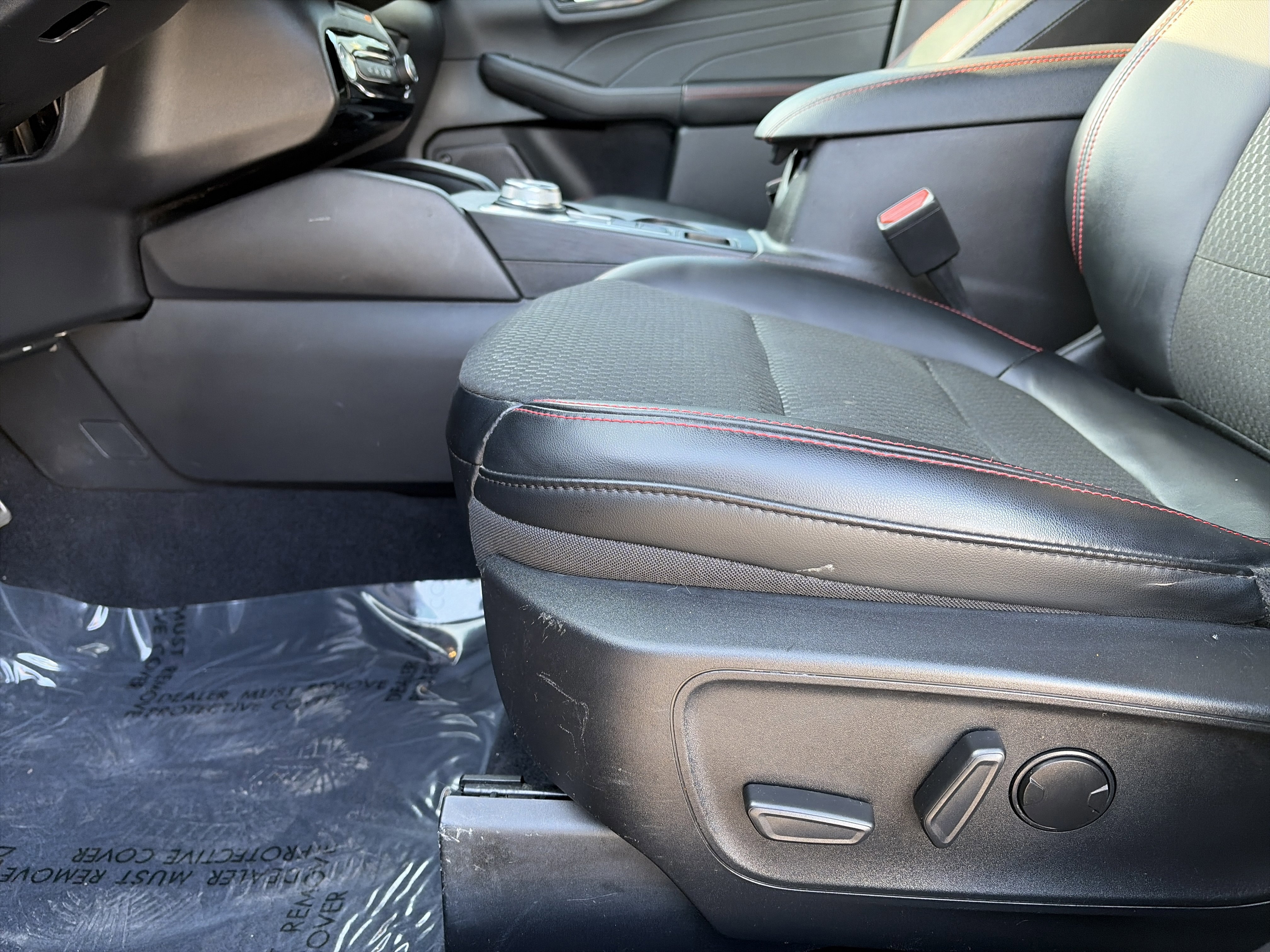 Certified 2023 Ford Escape ST-Line Select w/ Tech Pack #2 image 13