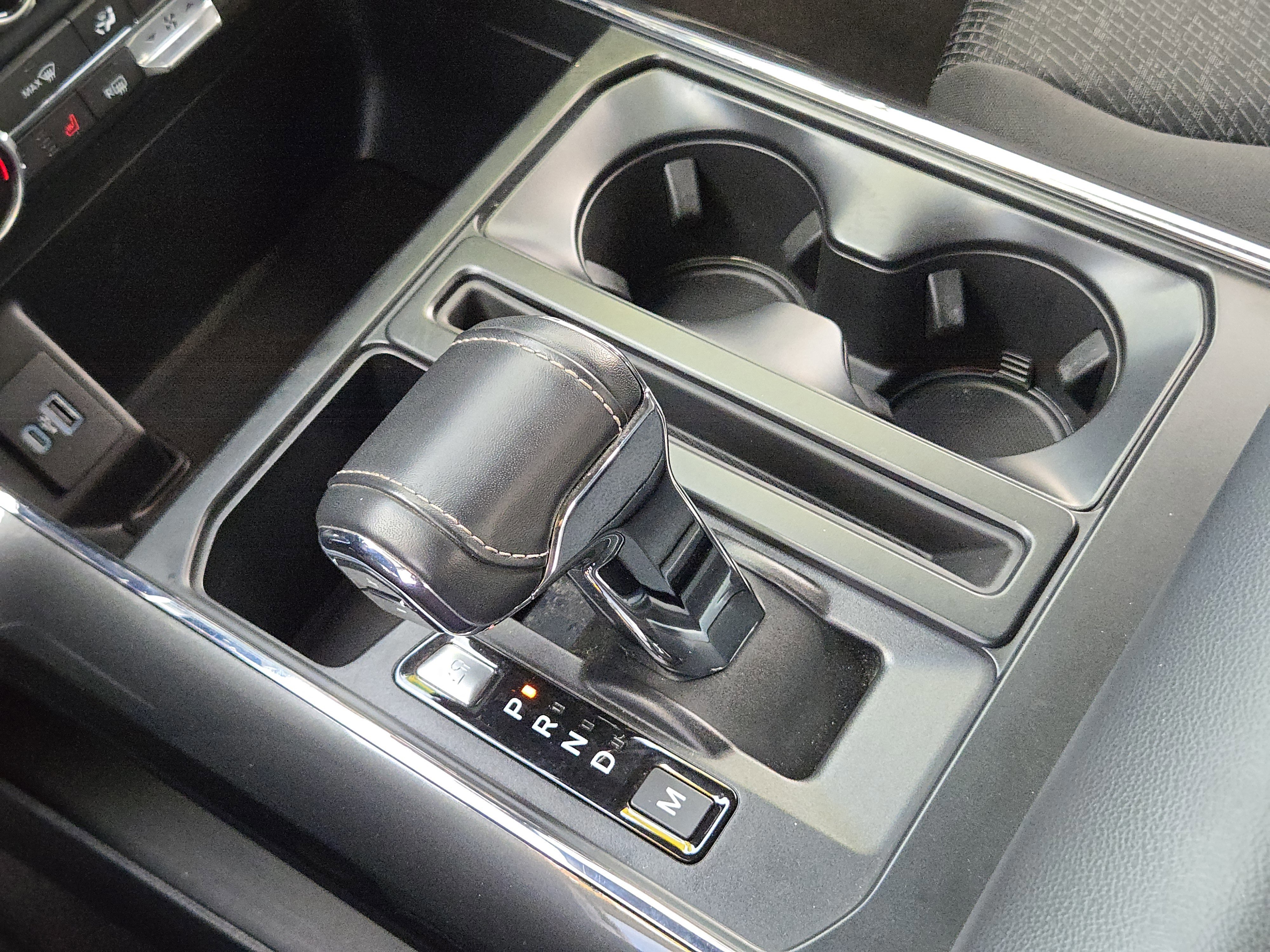 Certified 2022 Ford F150 XLT w/ Equipment Group 302A High image 21