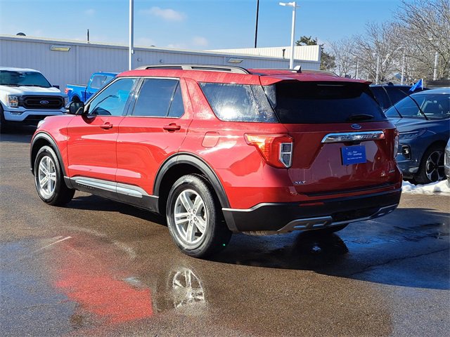 Certified 2023 Ford Explorer XLT w/ Equipment Group 202A image 3