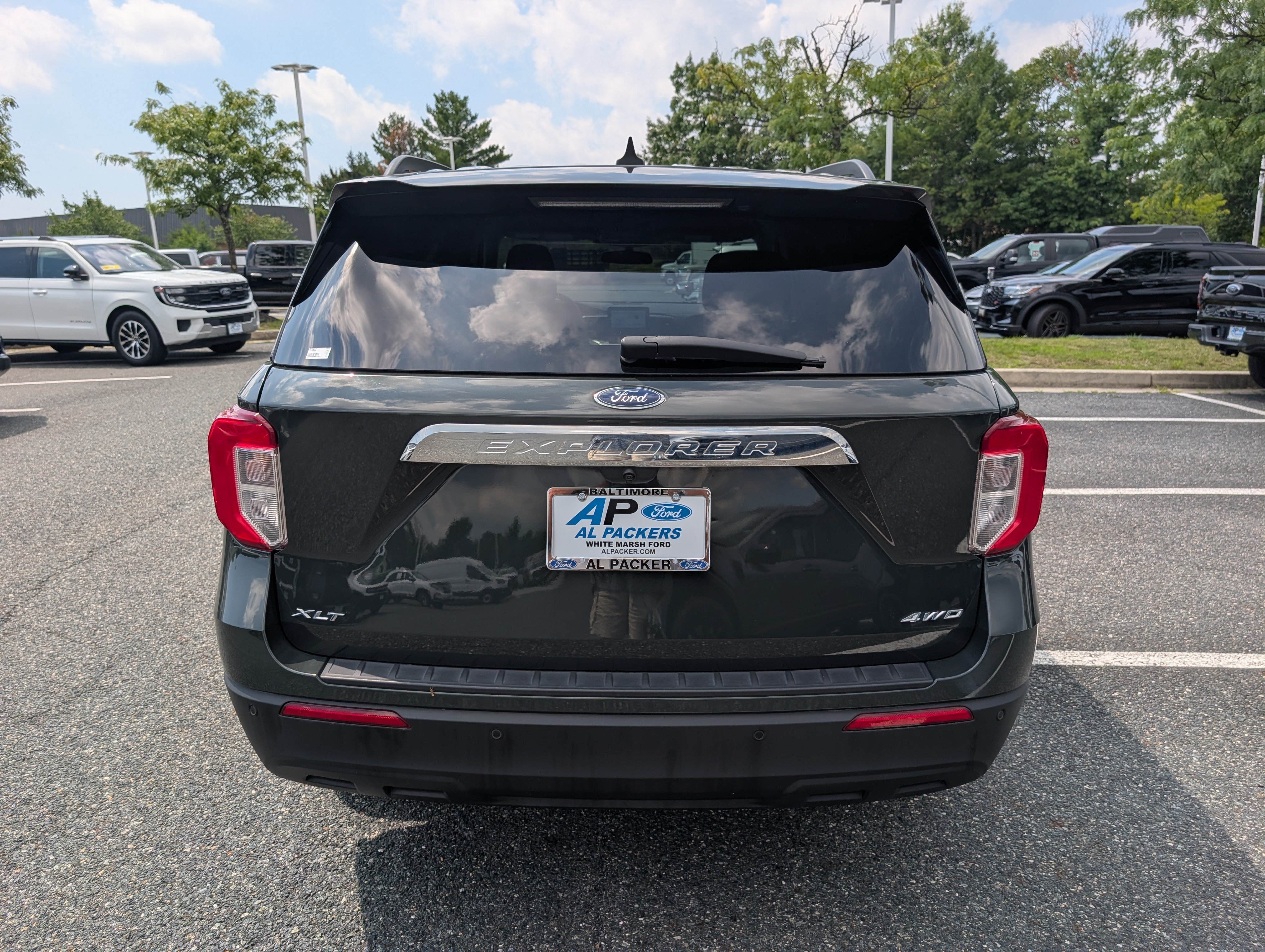 Certified 2023 Ford Explorer XLT AWD/4WD image 4