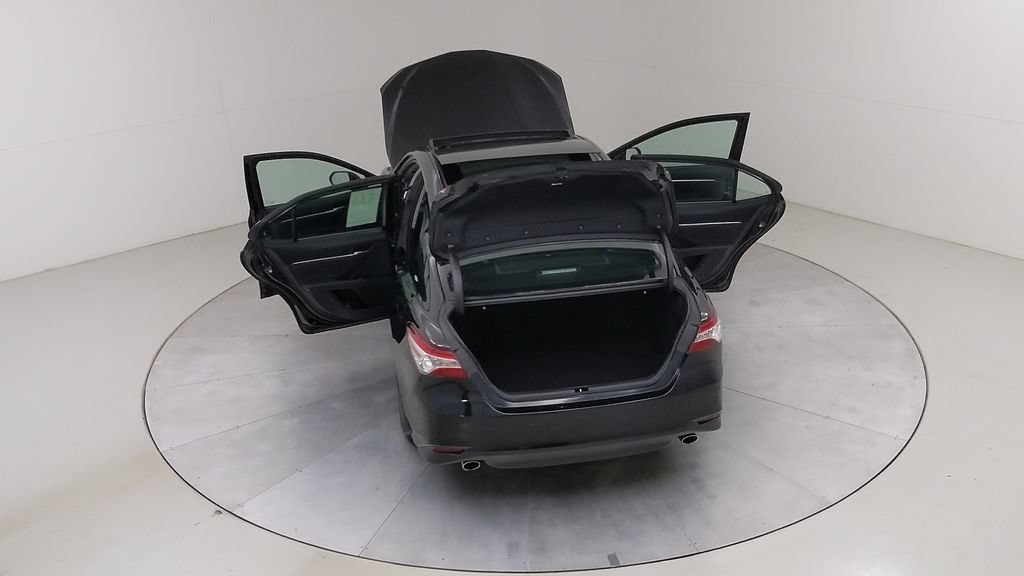 Used 2018 Toyota Camry XLE FWD image 51