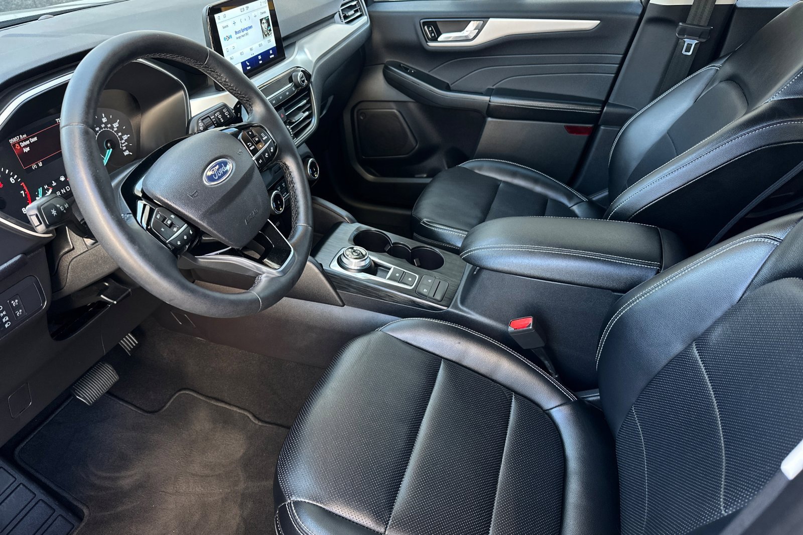 Certified 2022 Ford Escape SEL image 9