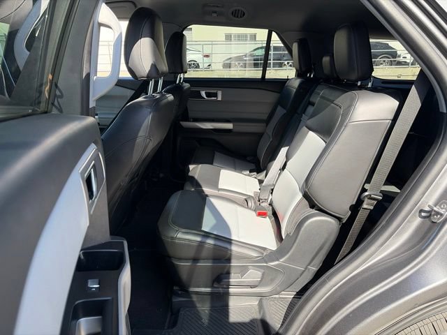 Certified 2023 Ford Explorer XLT w/ Equipment Group 202A RWD image 10
