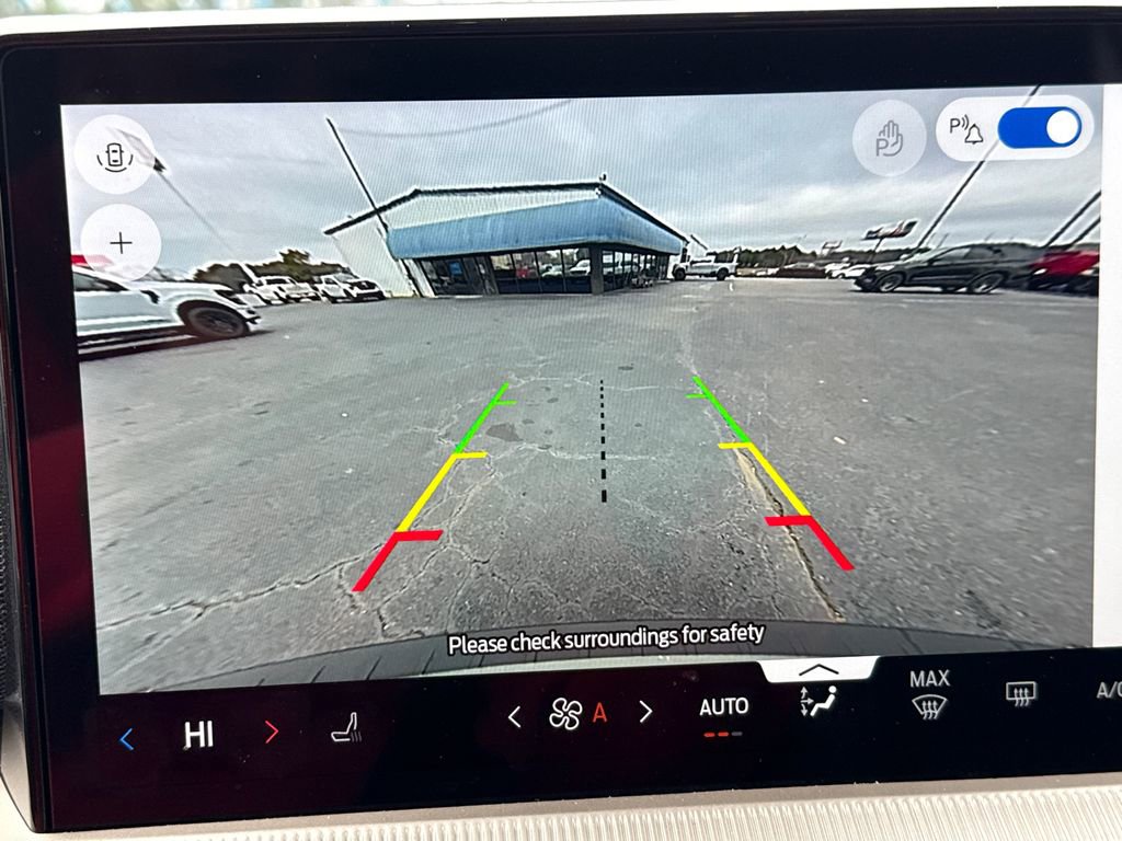 Certified 2026 Ford Explorer Active RWD image 30