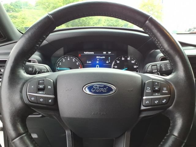 Certified 2020 Ford Explorer XLT w/ Equipment Group 202A AWD/4WD image 24