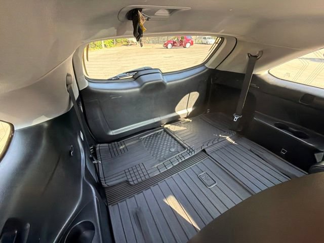 Used 2019 Toyota Highlander XLE AWD/4WD image 32