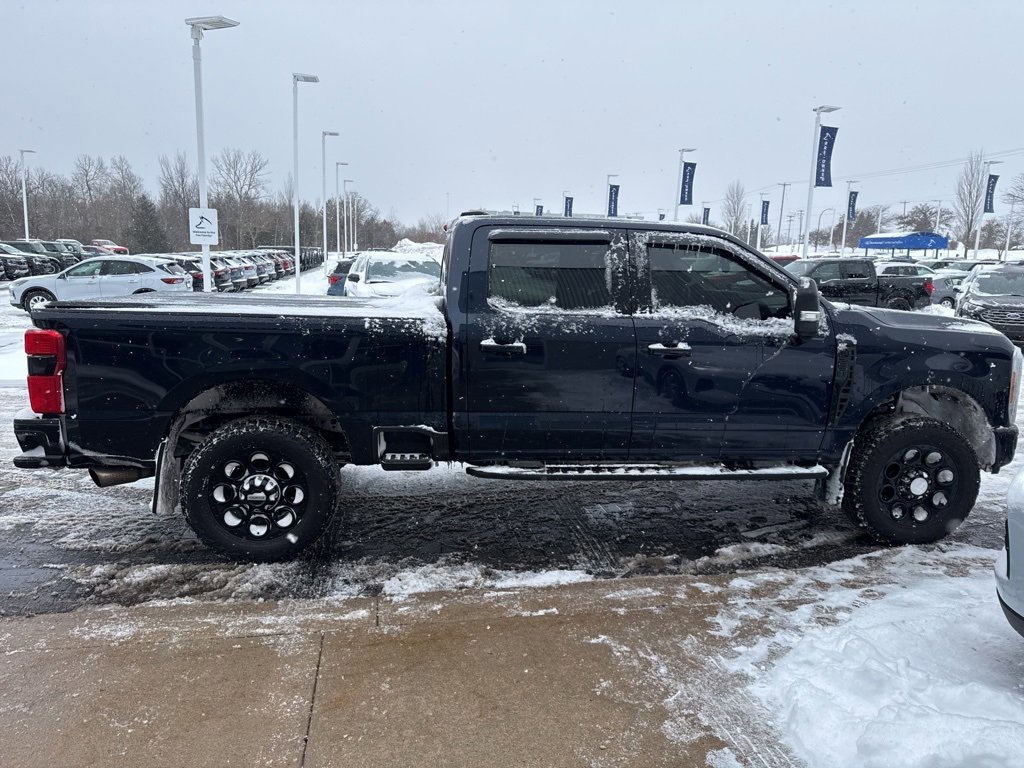 Certified 2023 Ford F250 XLT w/ Black Appearance Package image 4