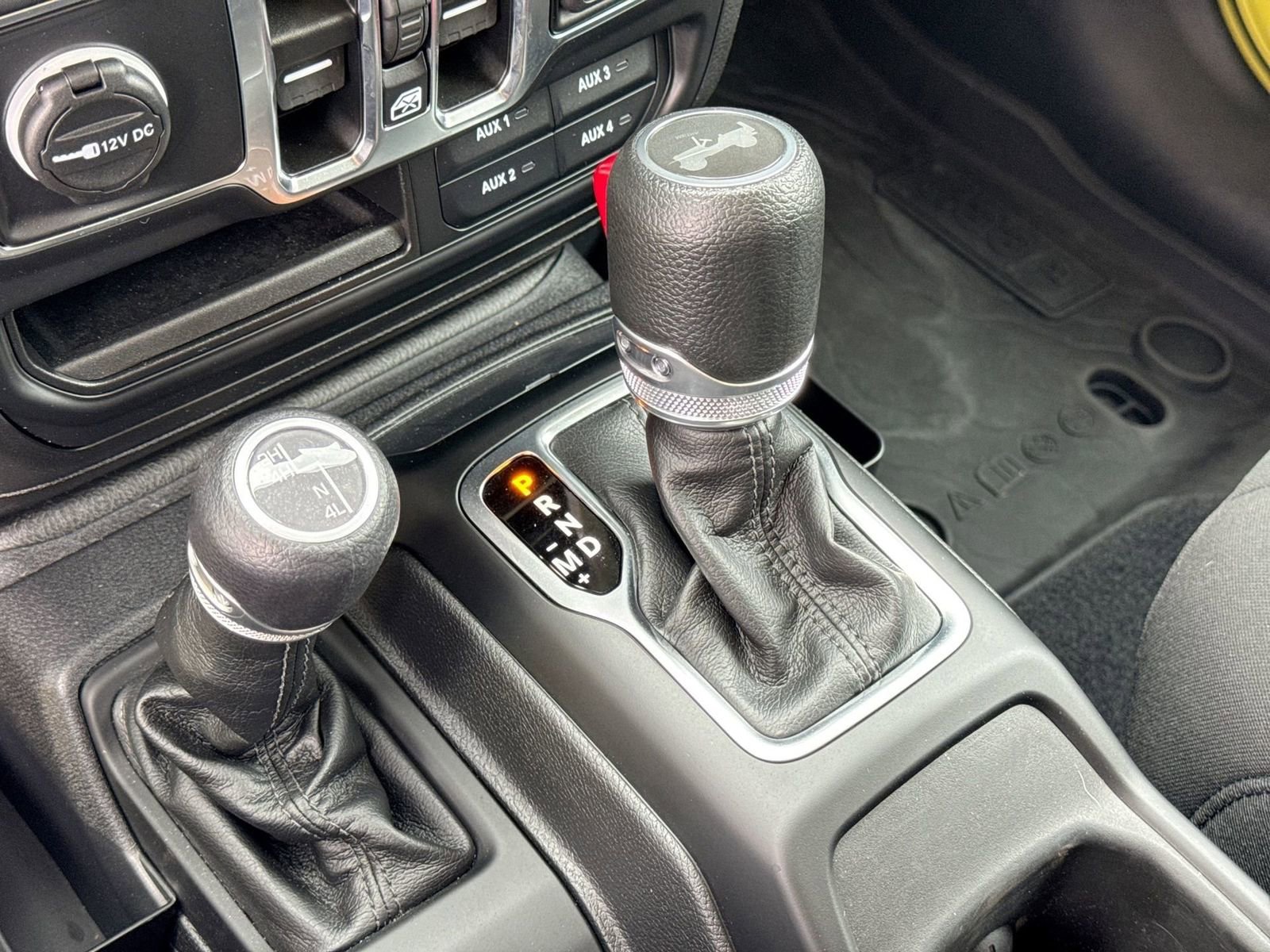 Used 2023 Jeep Wrangler Willys image 35