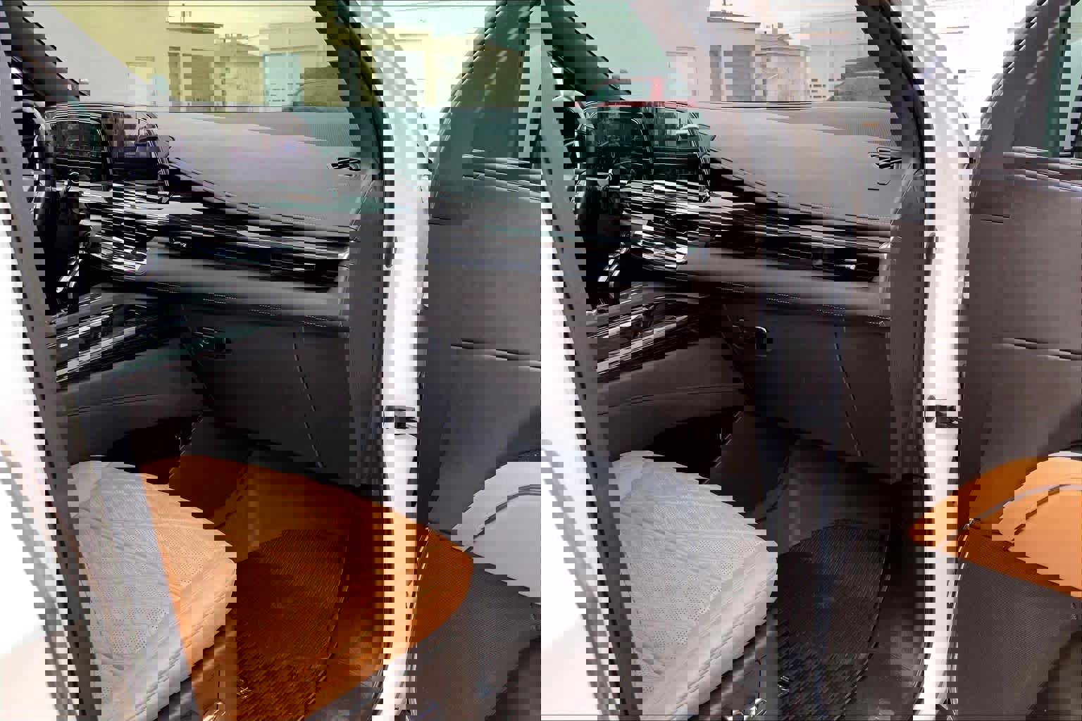 Used 2021 Cadillac Escalade Sport w/ Driver Assist Tech Package image 19