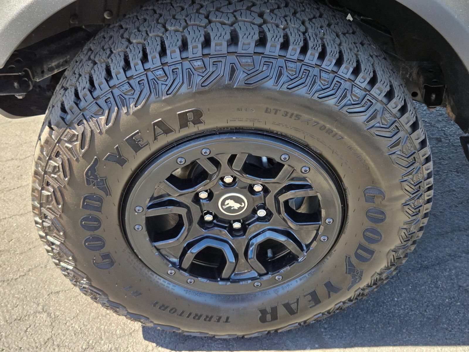 Certified 2025 Ford Bronco Big Bend w/ Matte Film Protection Package AWD/4WD image 9