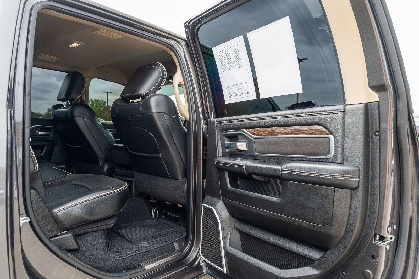 Used 2020 RAM 2500 Laramie image 18