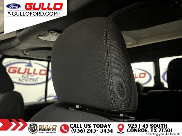 Used 2023 Jeep Gladiator Sport AWD/4WD image 17