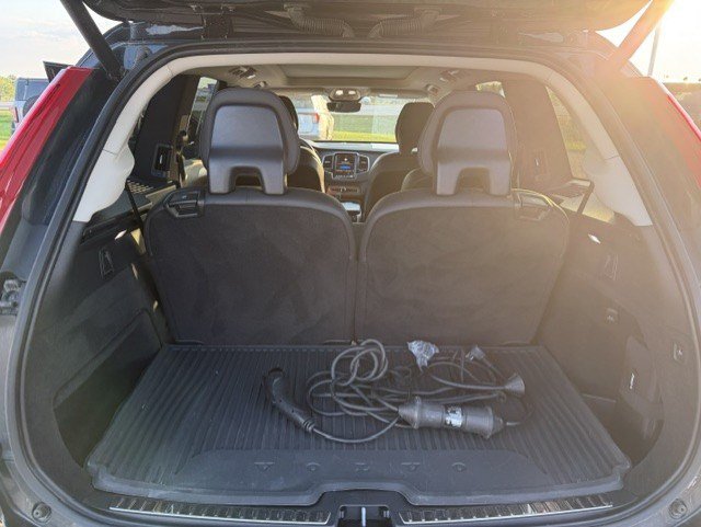 Used 2023 Volvo XC90 T8 Plus w/ Protection Package Premier AWD/4WD image 32