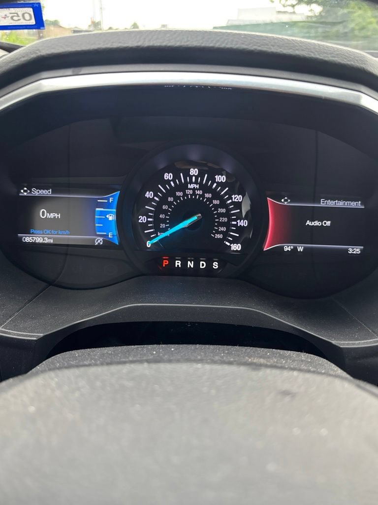 Certified 2019 Ford Edge Titanium w/ Equipment Group 301A FWD image 3