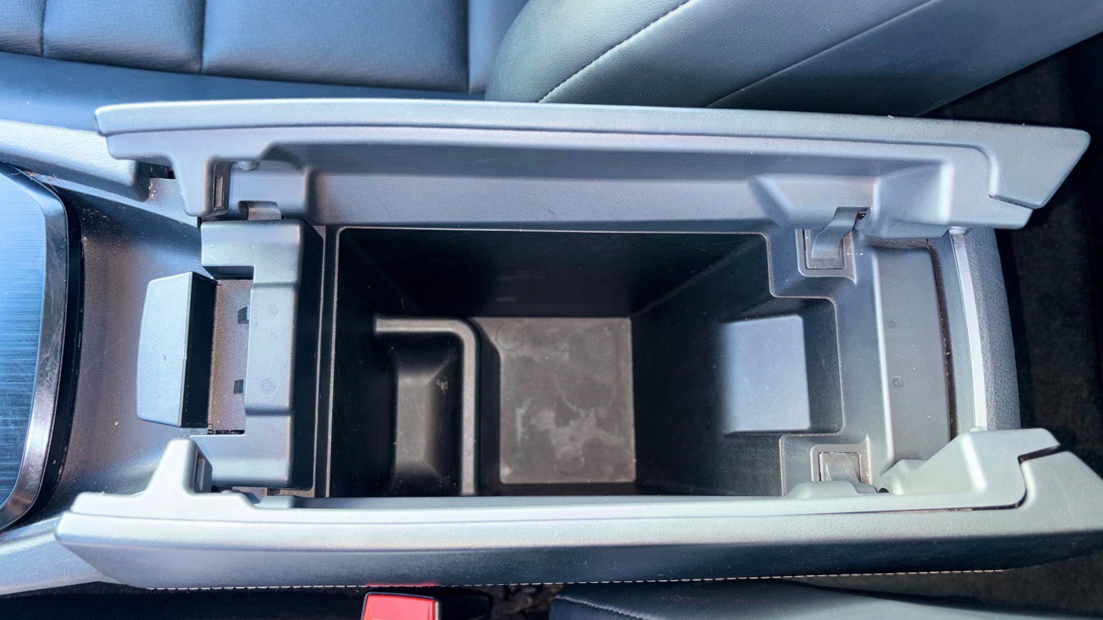 Used 2023 Nissan Rogue SV w/ SV Premium B Package image 46