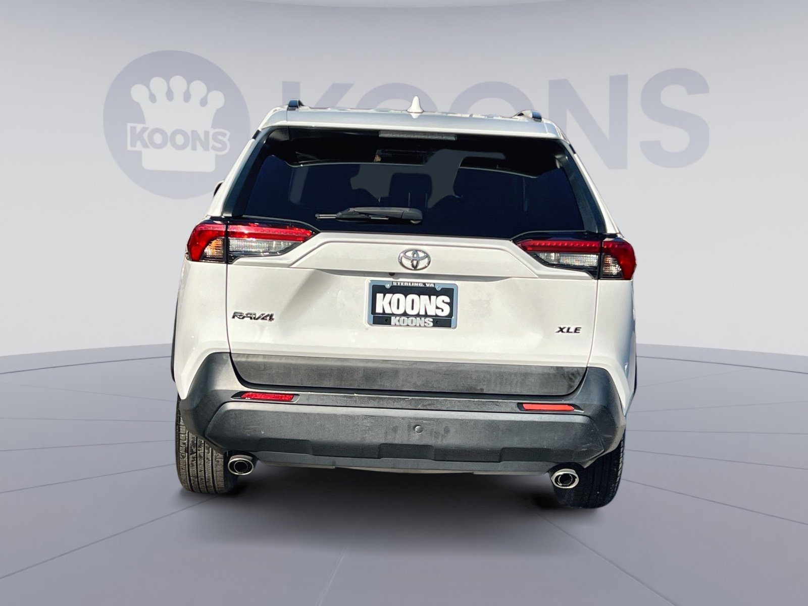 Used 2020 Toyota RAV4 XLE image 5