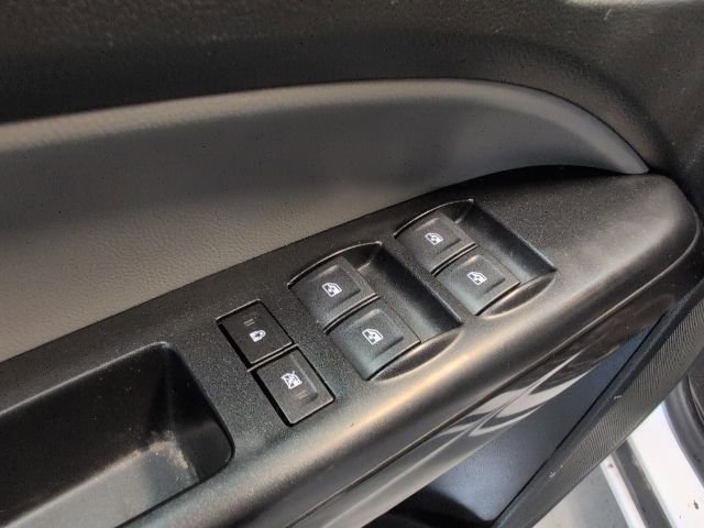 Used 2022 Chevrolet Colorado W/T image 15