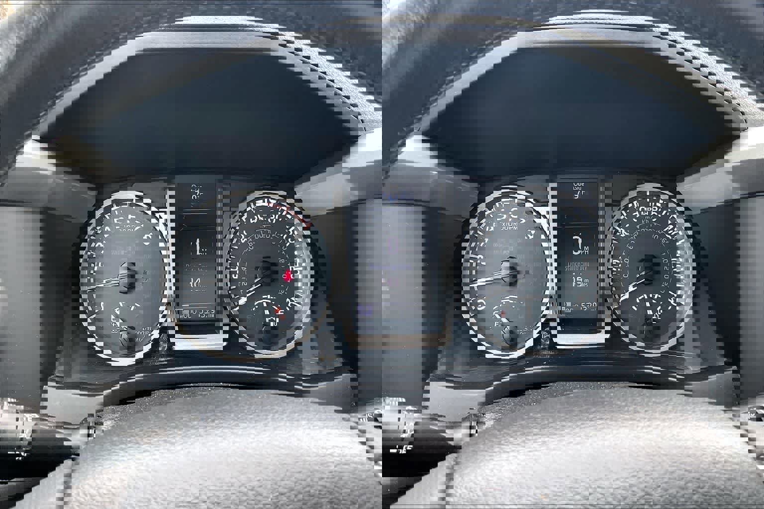 Used 2017 Toyota Tacoma SR5 RWD image 19