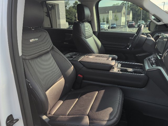 Certified 2025 Ford Expedition Max Platinum w/ Platinum Ultimate Package AWD/4WD image 18