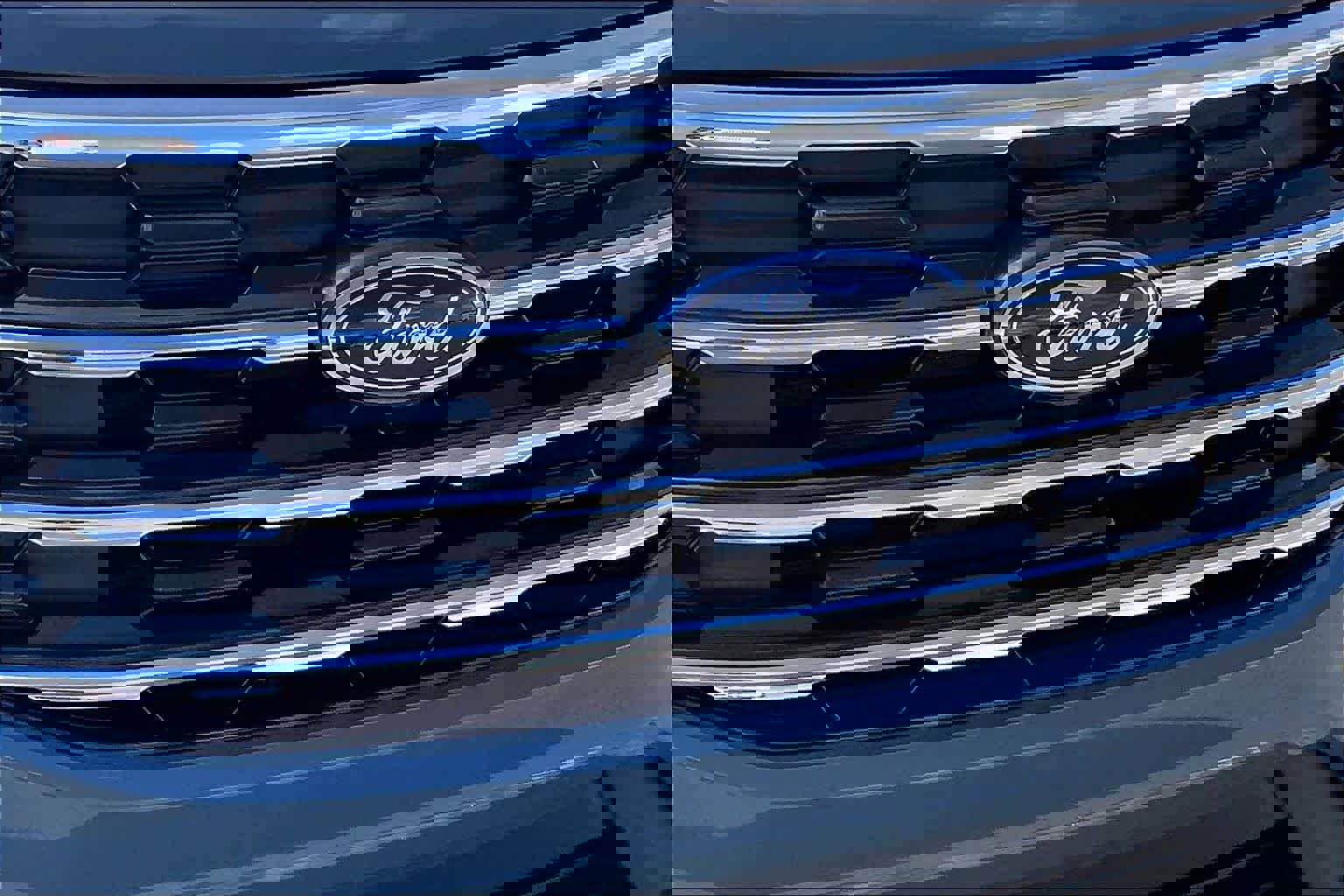 Certified 2025 Ford Explorer Active w/ Active Comfort Package image 30