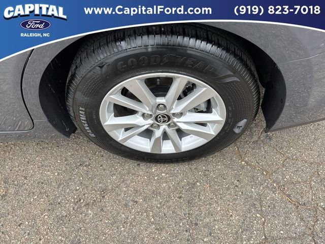 Used 2025 Toyota Camry LE image 13