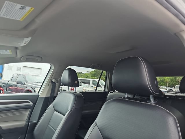 Used 2022 Volkswagen Atlas SE w/ Black Wheel Package FWD image 18