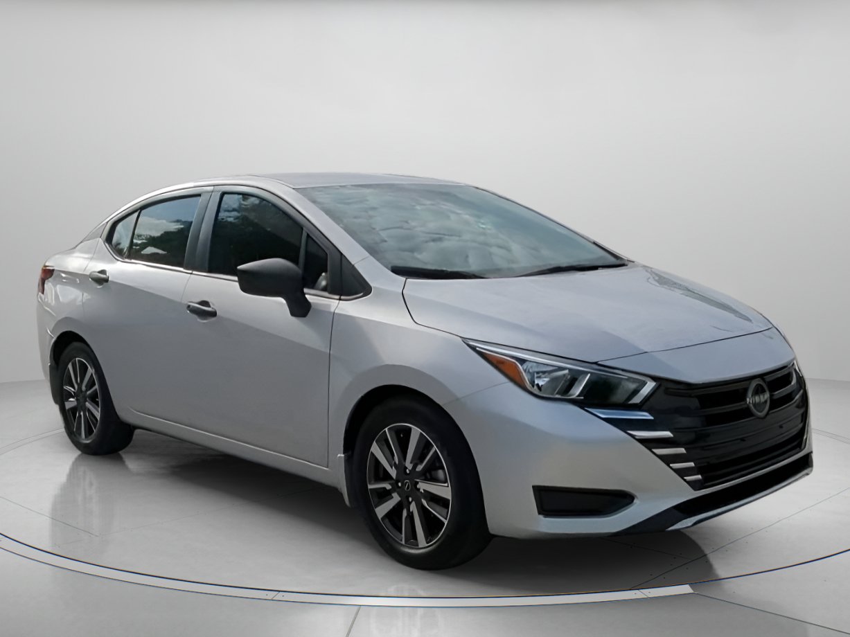 Used 2024 Nissan Versa S w/ S Plus Package FWD image 2