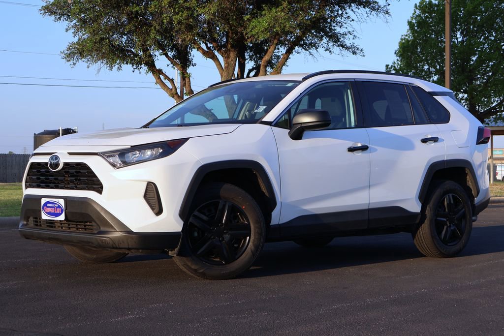 Used 2021 Toyota RAV4 LE FWD image 14